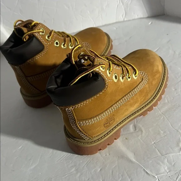 Timberland boots kid size 9, like new - Picture 6 of 12